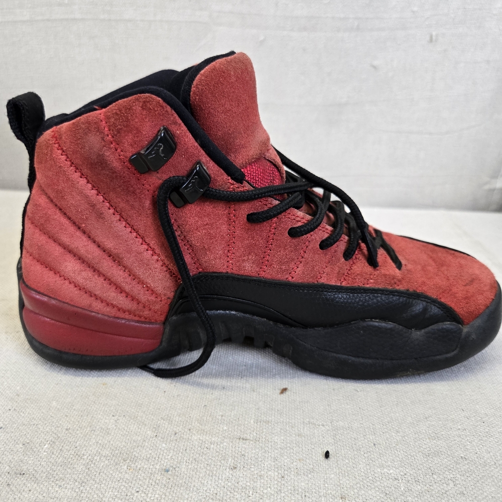 Jordan 12 Retro “Varsity Red” – Size 6Y - Picture 6 of 10